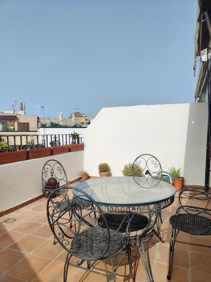 Lovely 1-Bedroom Loft With Terrace. Amazing View. Séville Extérieur photo