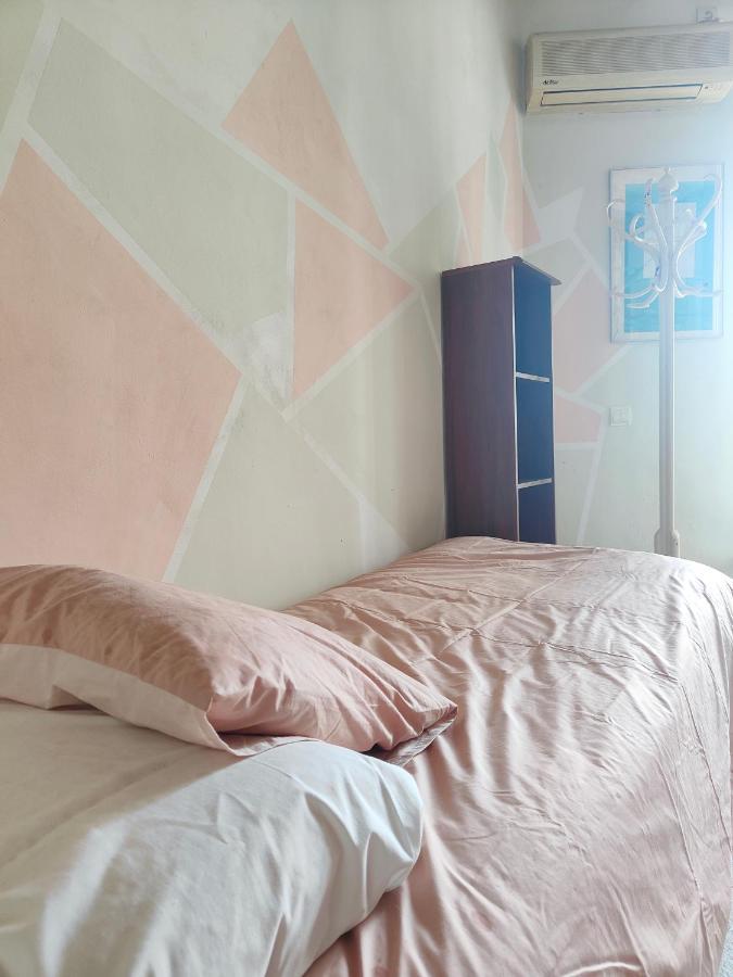 Lovely 1-Bedroom Loft With Terrace. Amazing View. Séville Extérieur photo